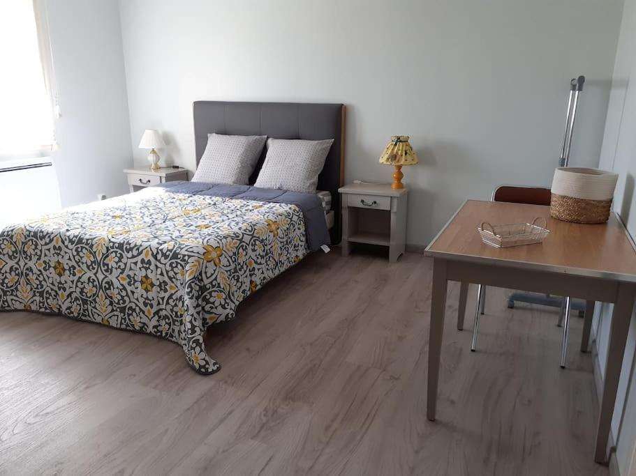 Le De Martine Et Marc Holiday home Sazilly